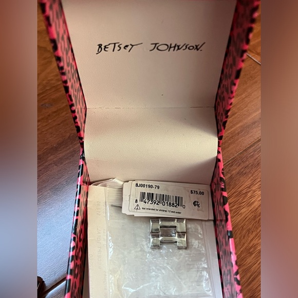 Betsey Johnson silver watch - Picture 3 of 6